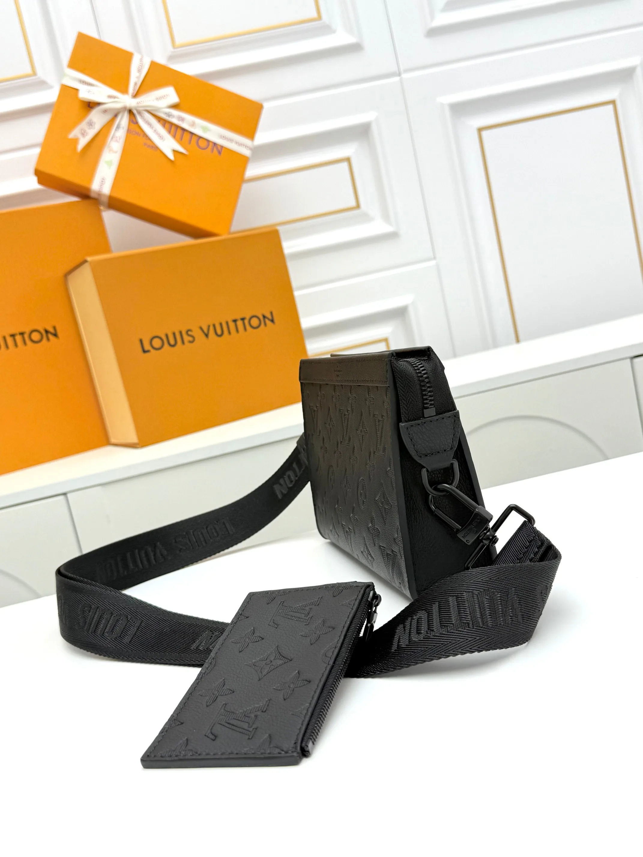 Сумки На Ремне Женские Louis Vuitton 17802502