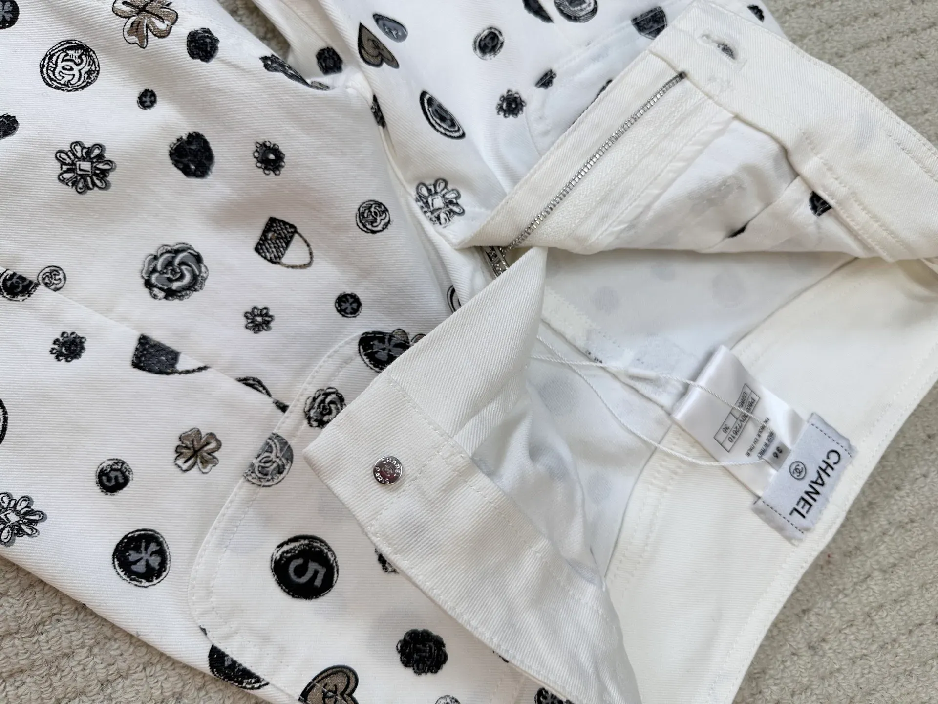 Джинсы Женские Chanel 201085