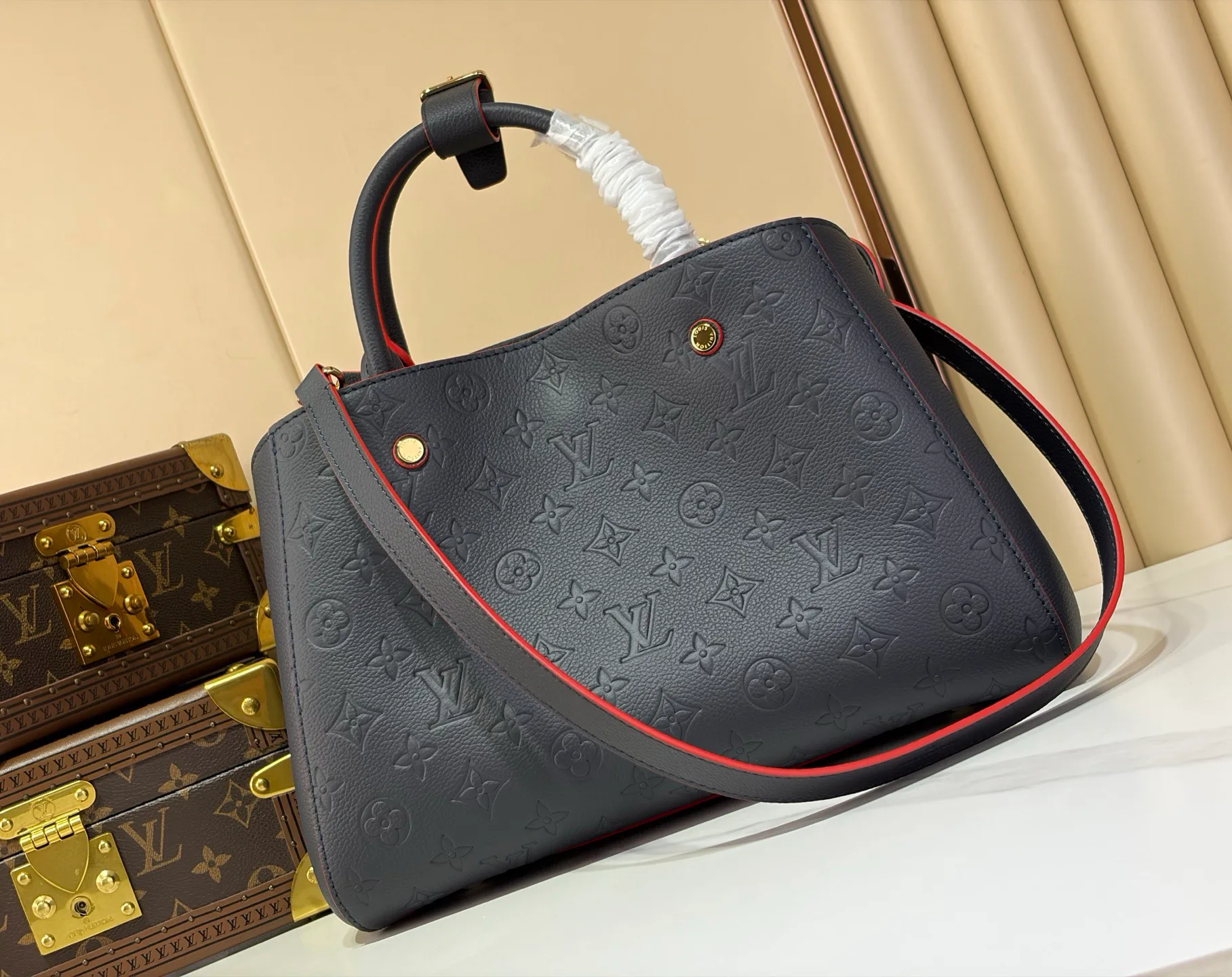 Классические Сумки Женские Louis Vuitton 18240329