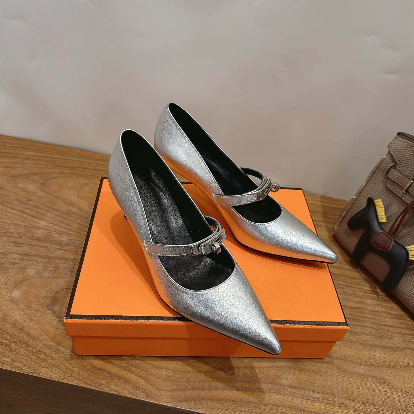 Туфли Женские Hermes 19095250