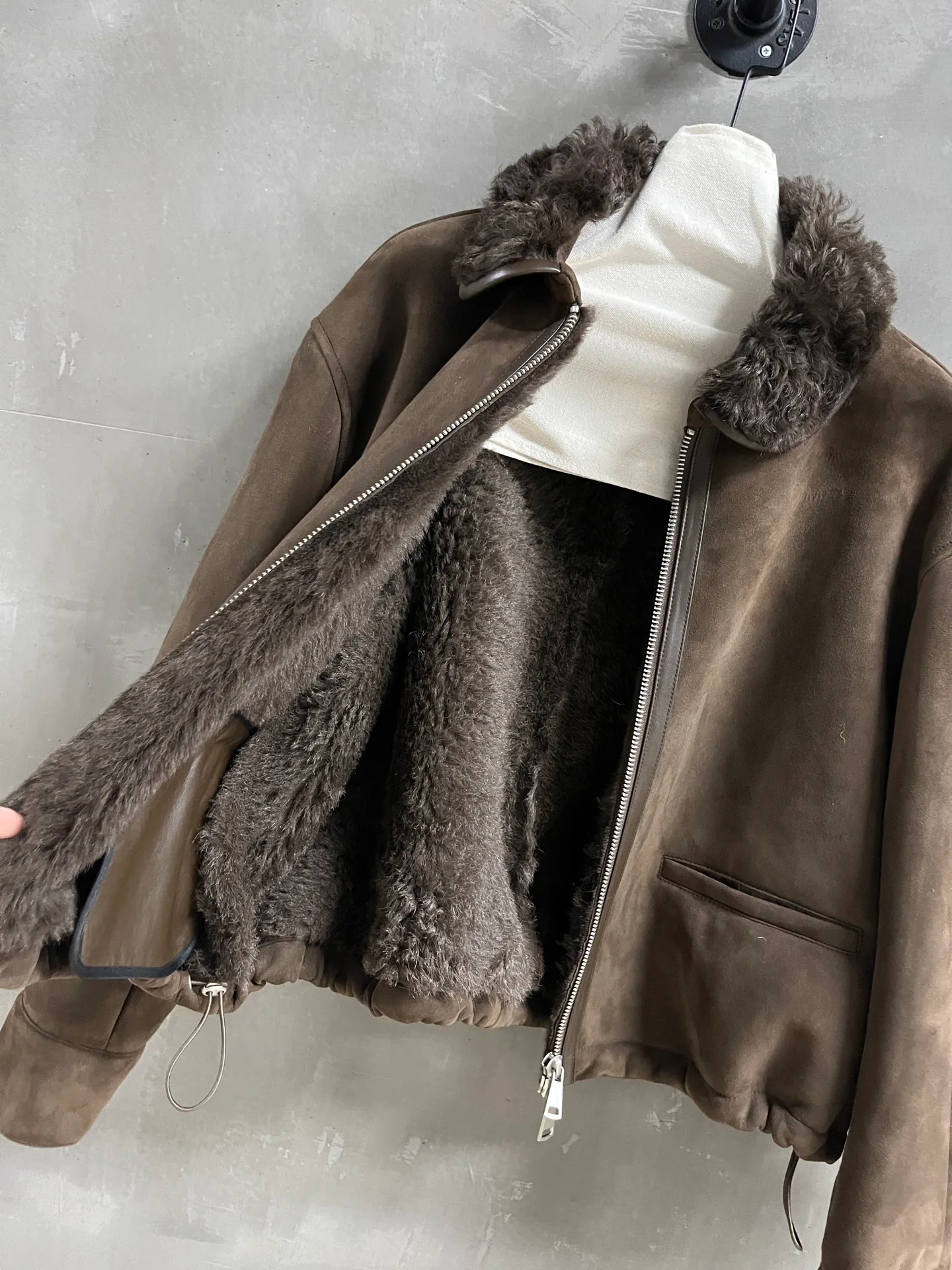 Кожаные Куртки И Дублёнки Женские Miu Miu 460725