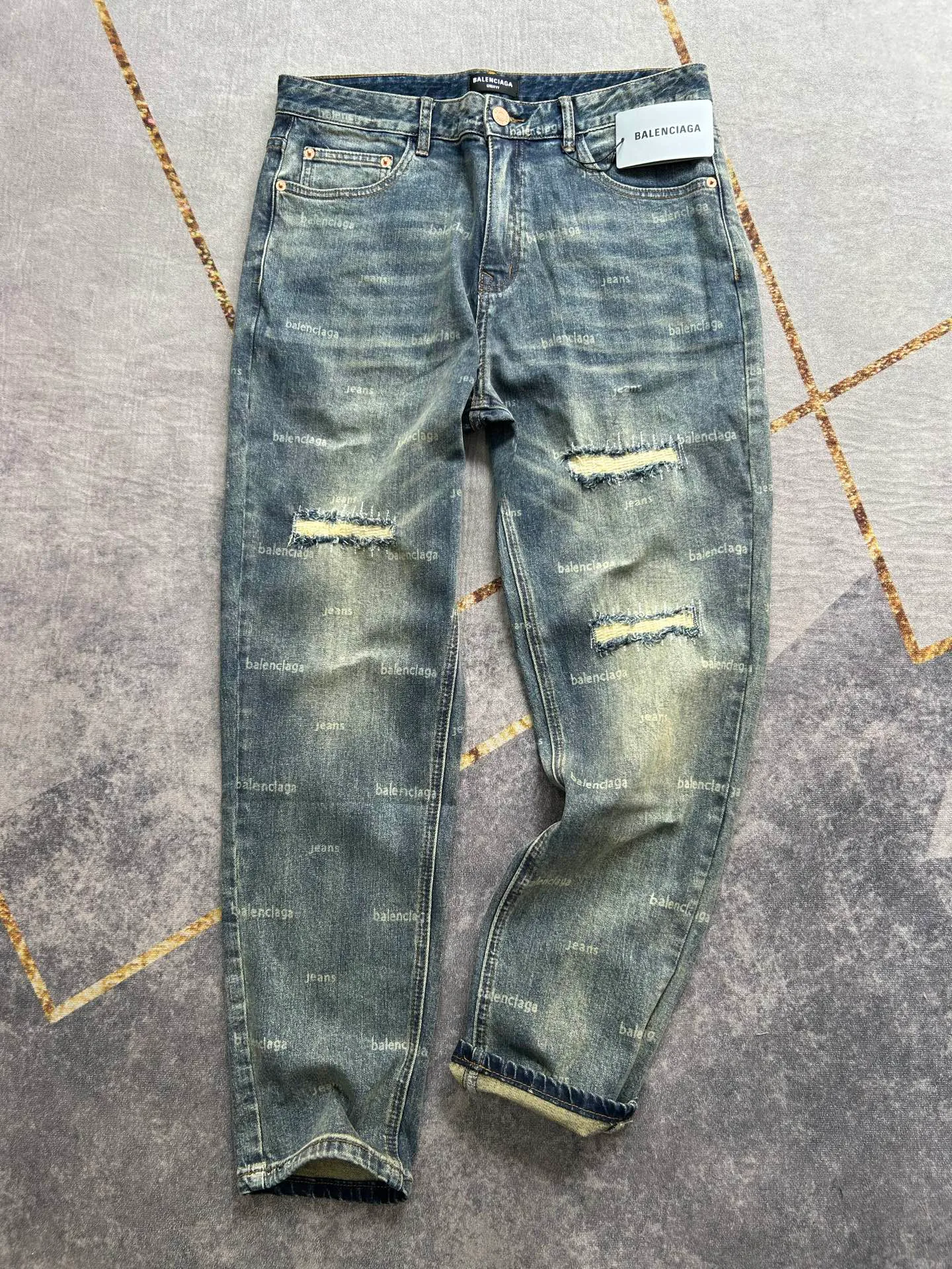 Джинсы Женские Balenciaga 10658012