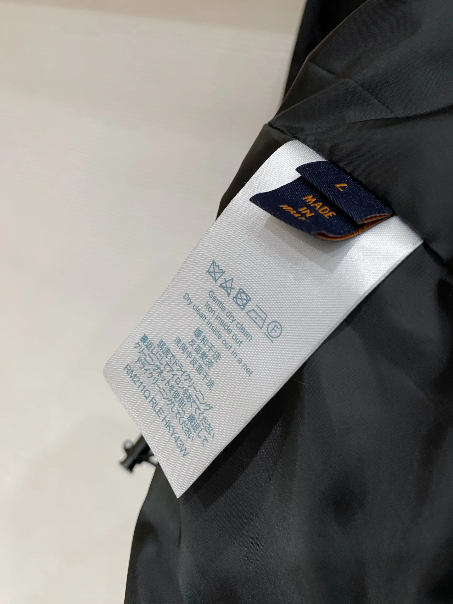 Куртки И Пуховики Мужские Louis Vuitton 12713497