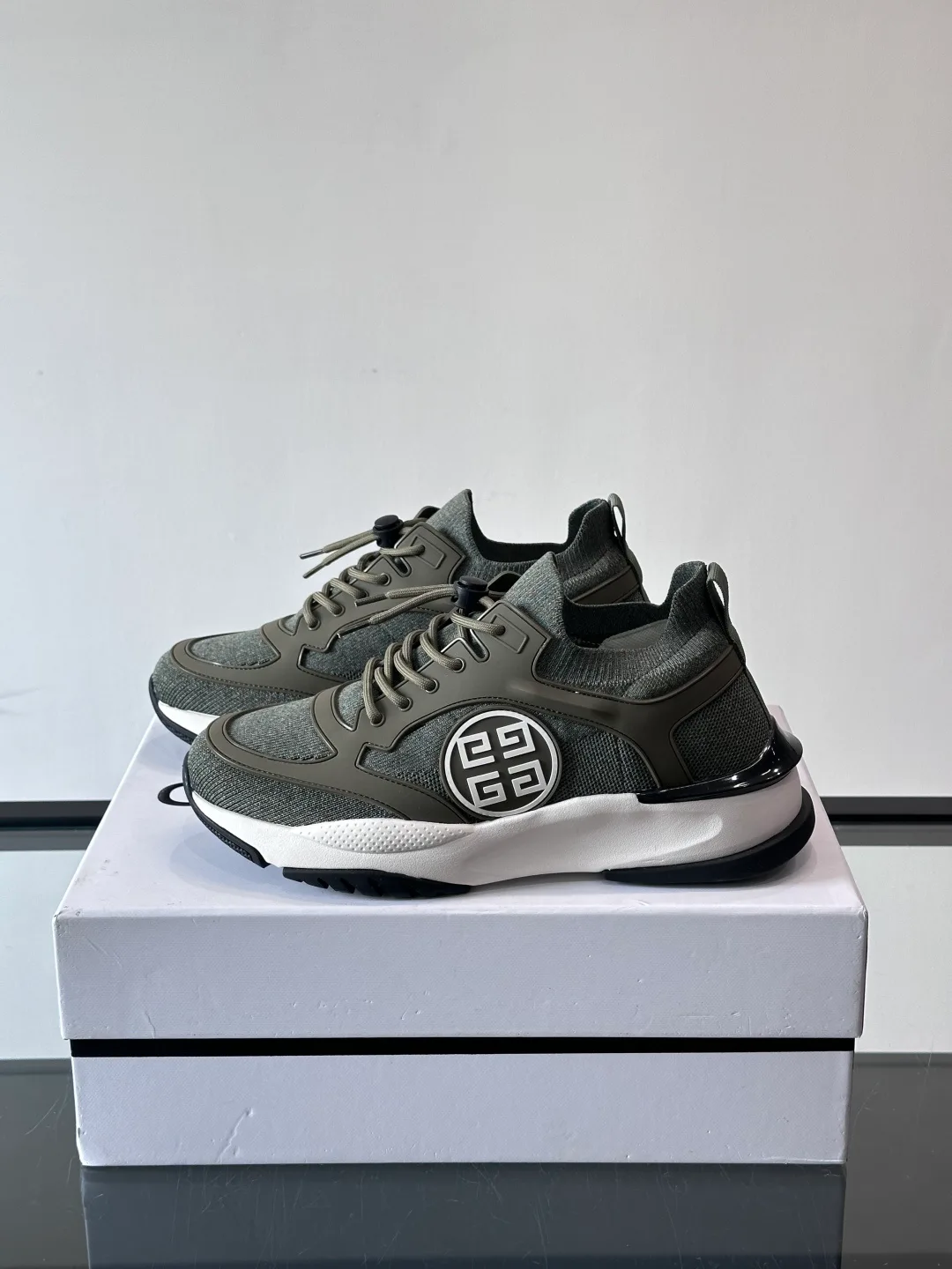 Кроссовки Мужские Givenchy 813971