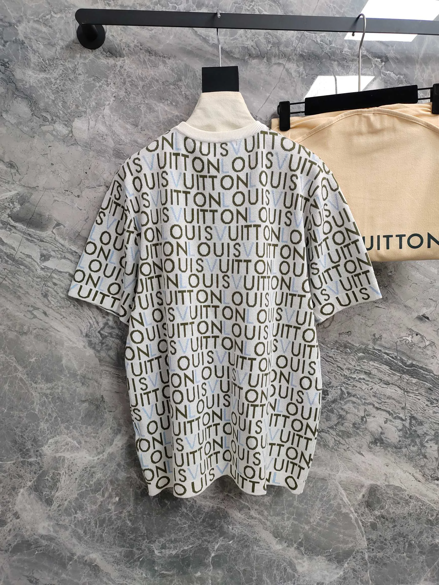 Футболки Женские Louis Vuitton 790908