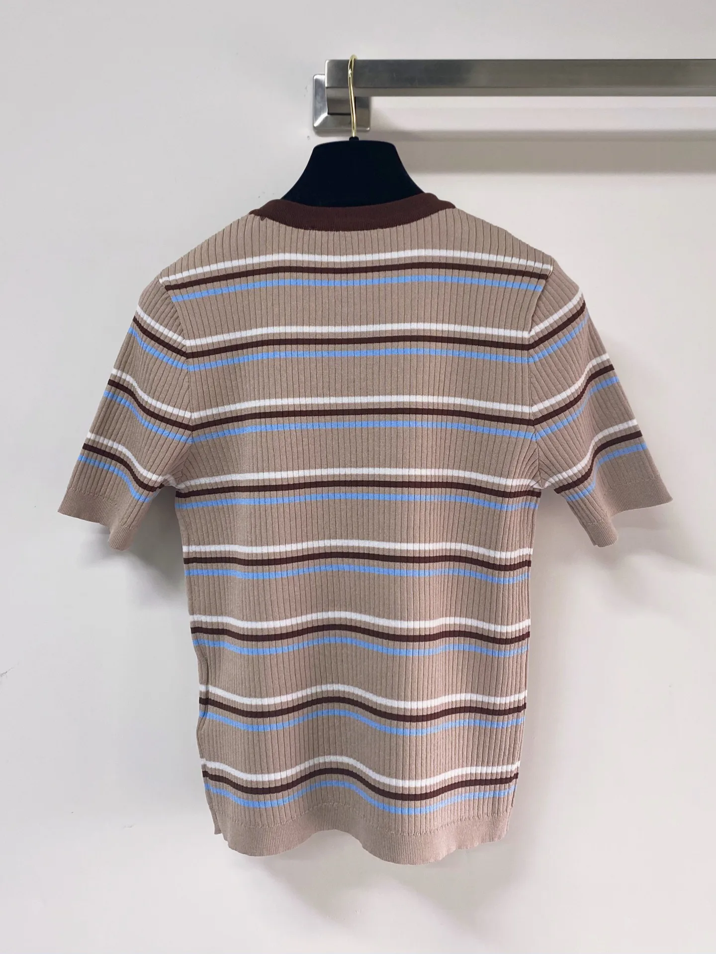 Футболки Женские Prada 13557615