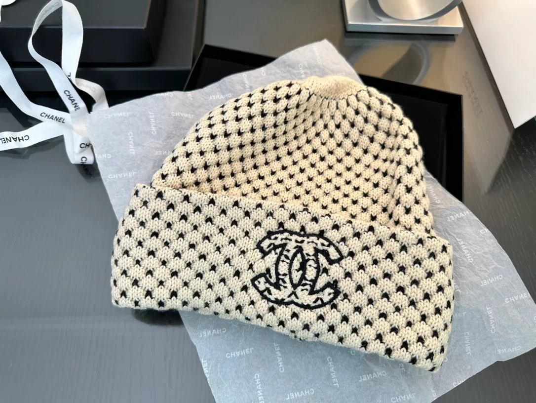 Головные Уборы Chanel 3897255