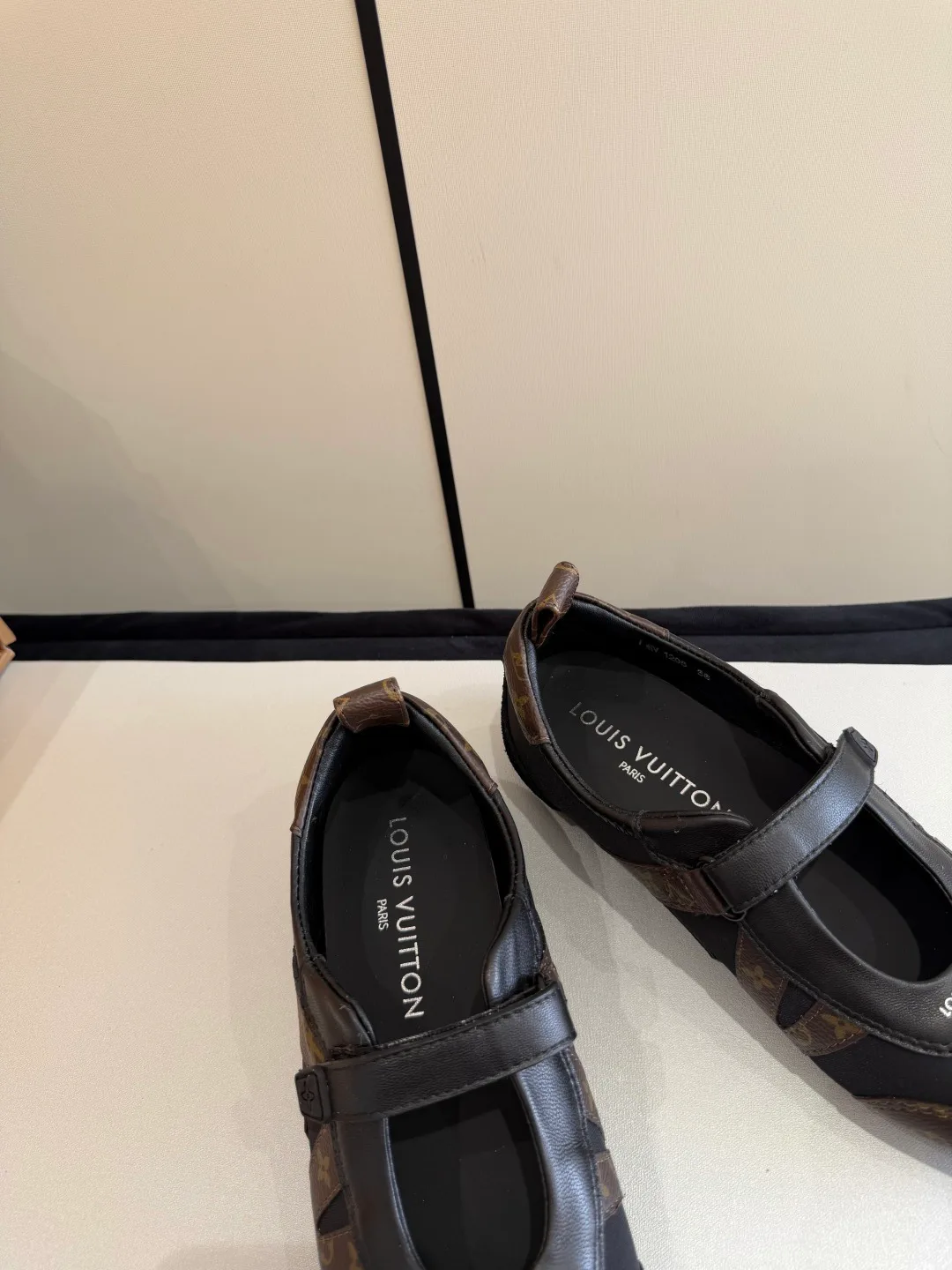 Туфли Женские Louis Vuitton 11440418