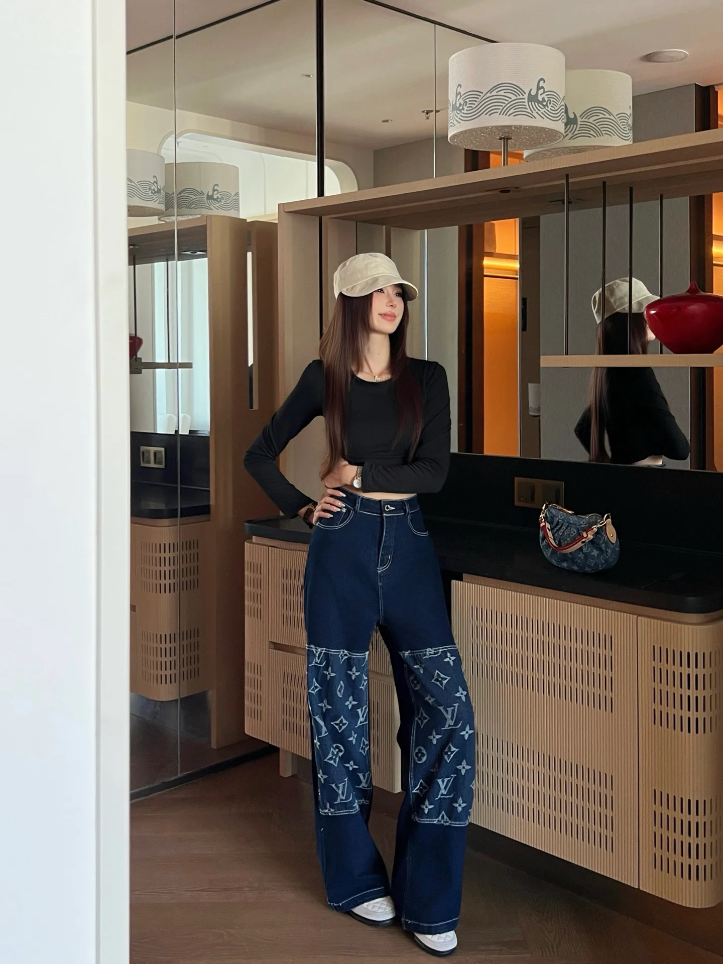 Джинсы Женские Louis Vuitton 4308211