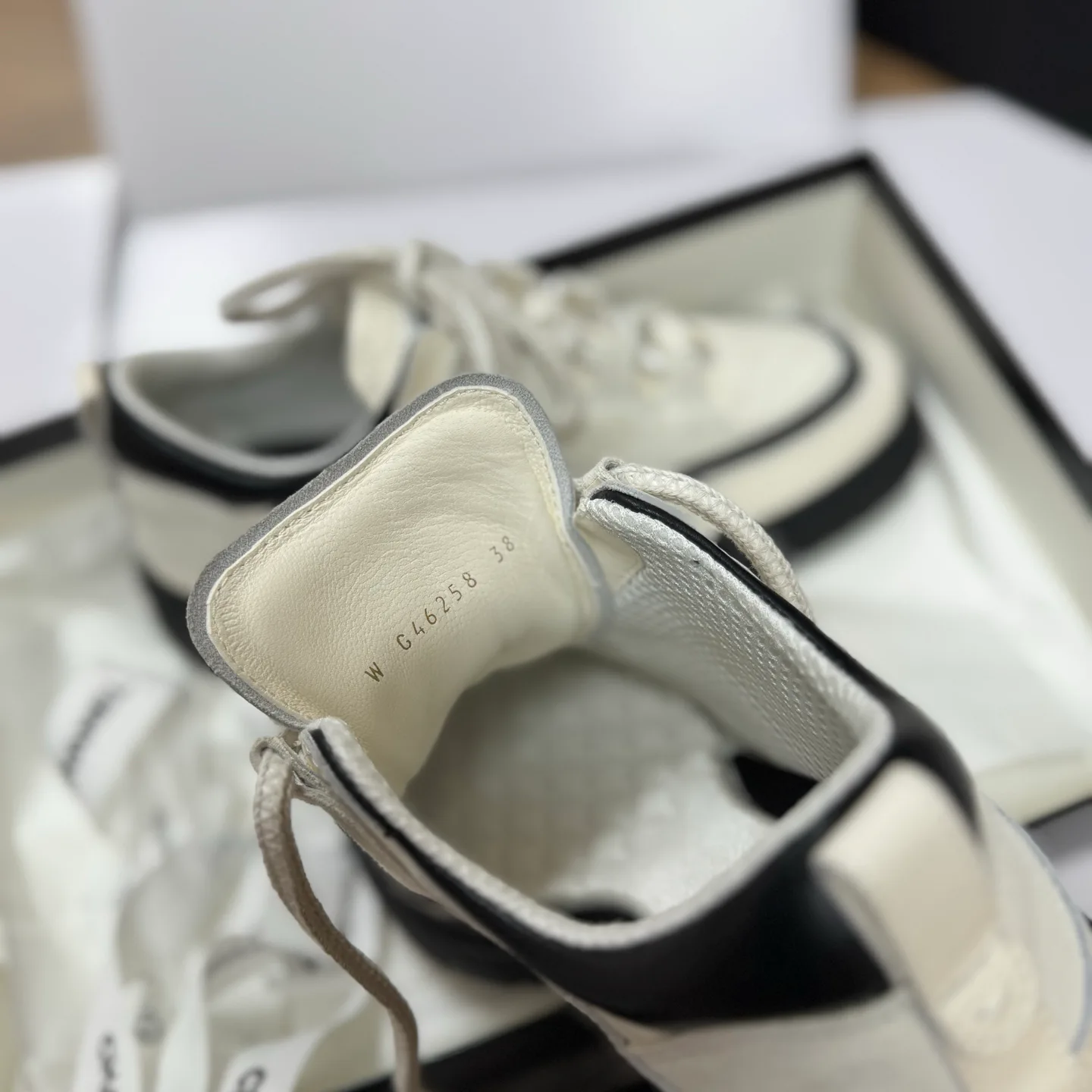 Кроссовки Женские Chanel 63306