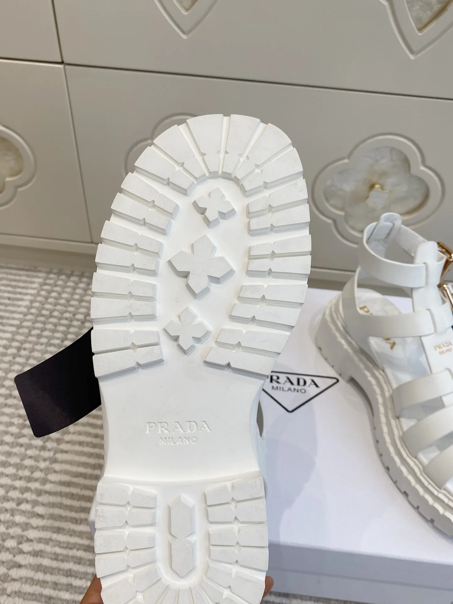 Босоножки Женские Prada 17224388