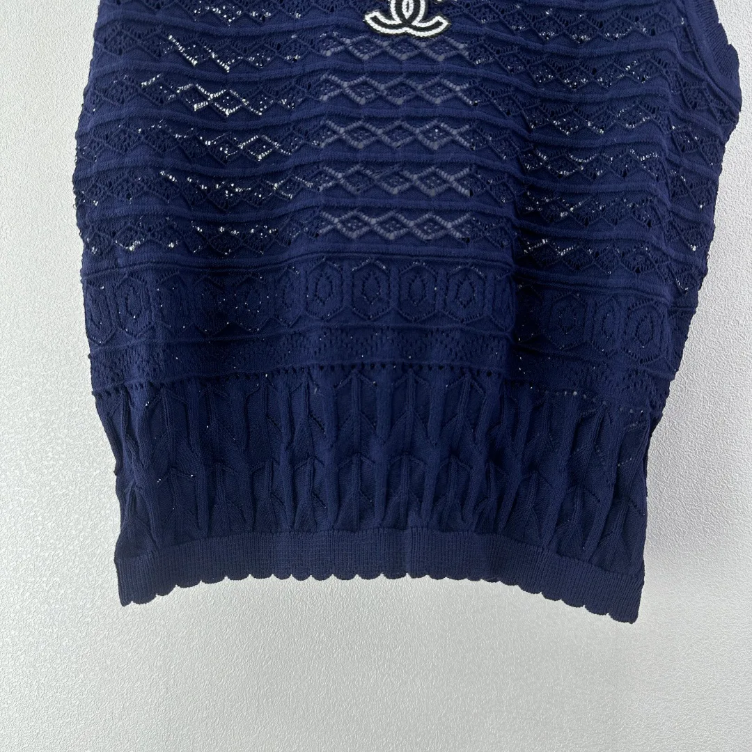 Жилеты Женские Chanel 11342830