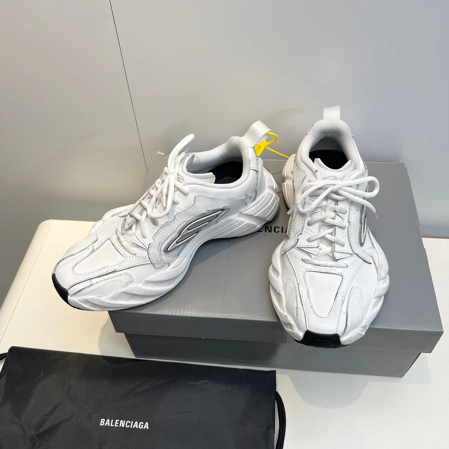 Кроссовки Женские Balenciaga 6428083
