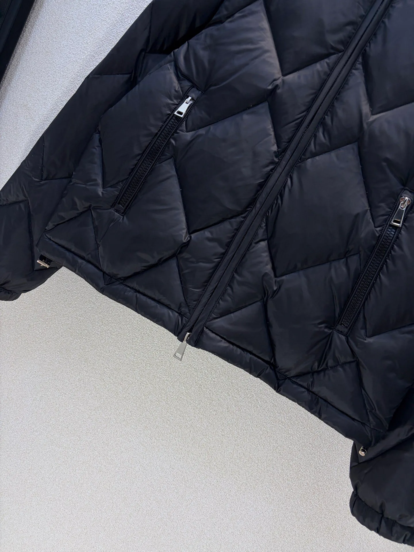 Куртки И Пуховики Женские Moncler 18721628