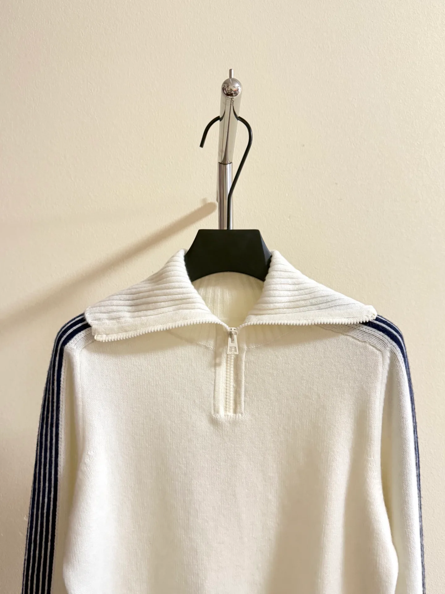 Джемперы И Свитеры Женские Christian Dior 1858126