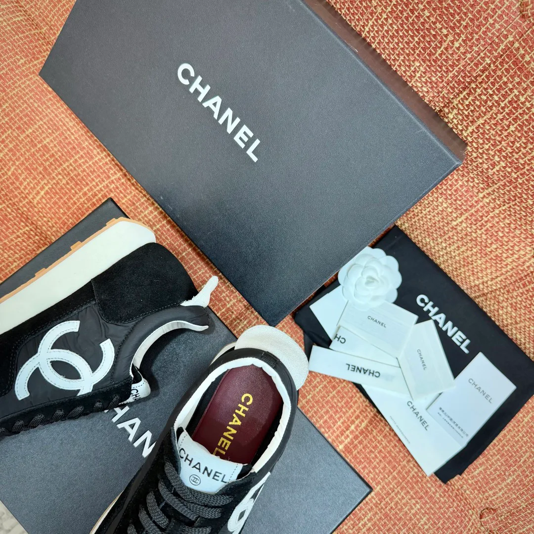 Кроссовки Женские Chanel 10645144