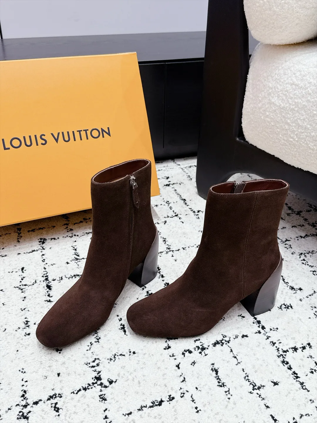 Ботильоны Женские Louis Vuitton 18454407