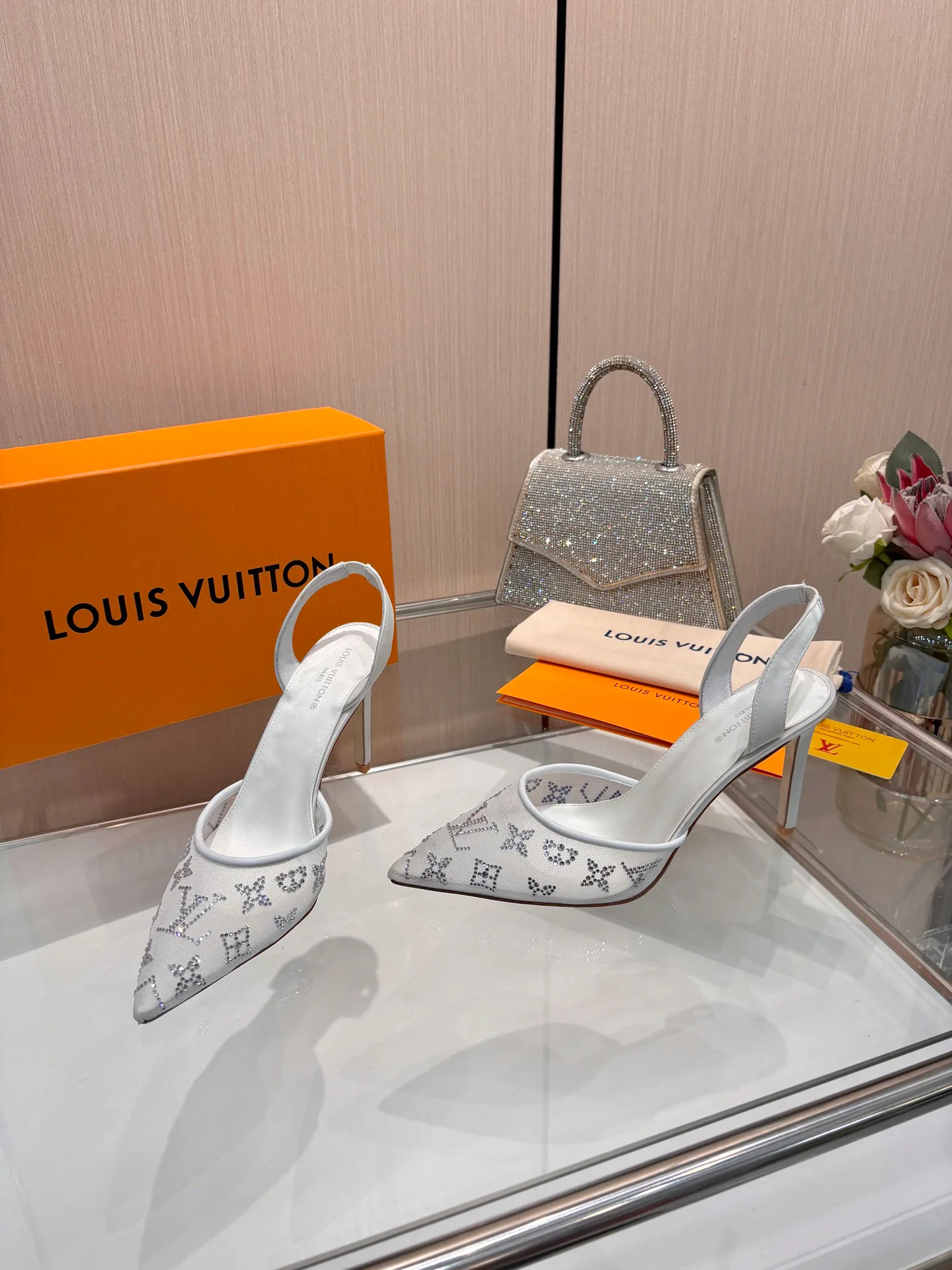 Босоножки Женские Louis Vuitton 18740732