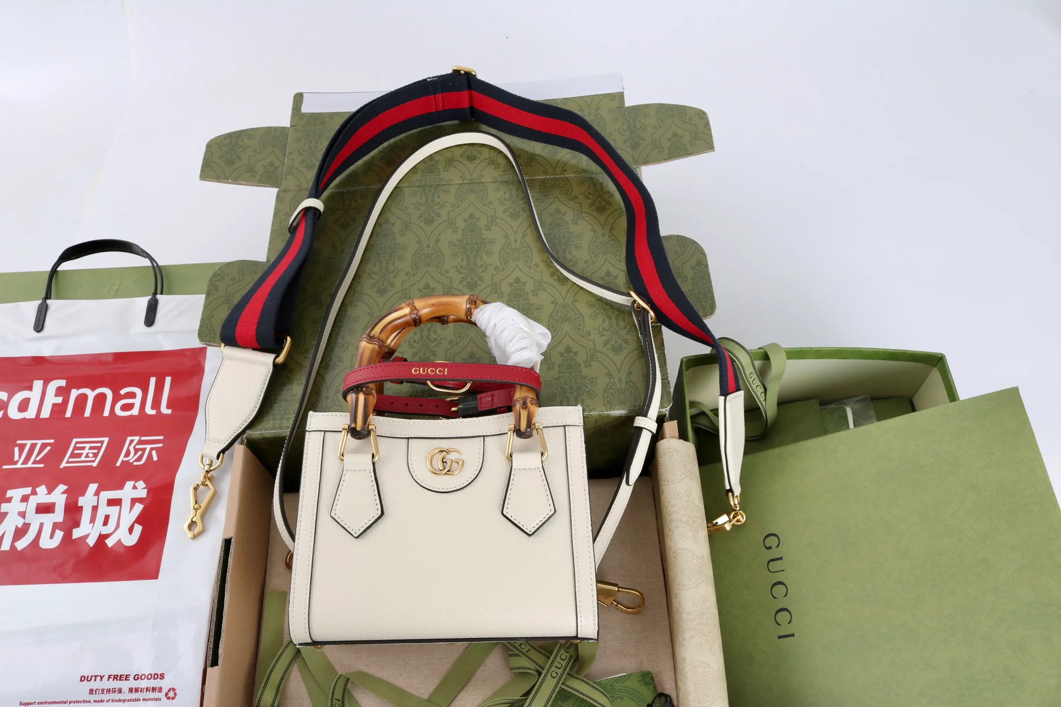 Классические Сумки Женские Gucci 18004283