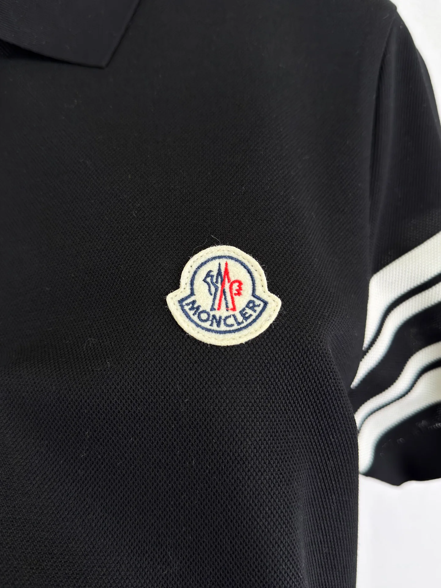 Футболки Мужские Moncler 11602541