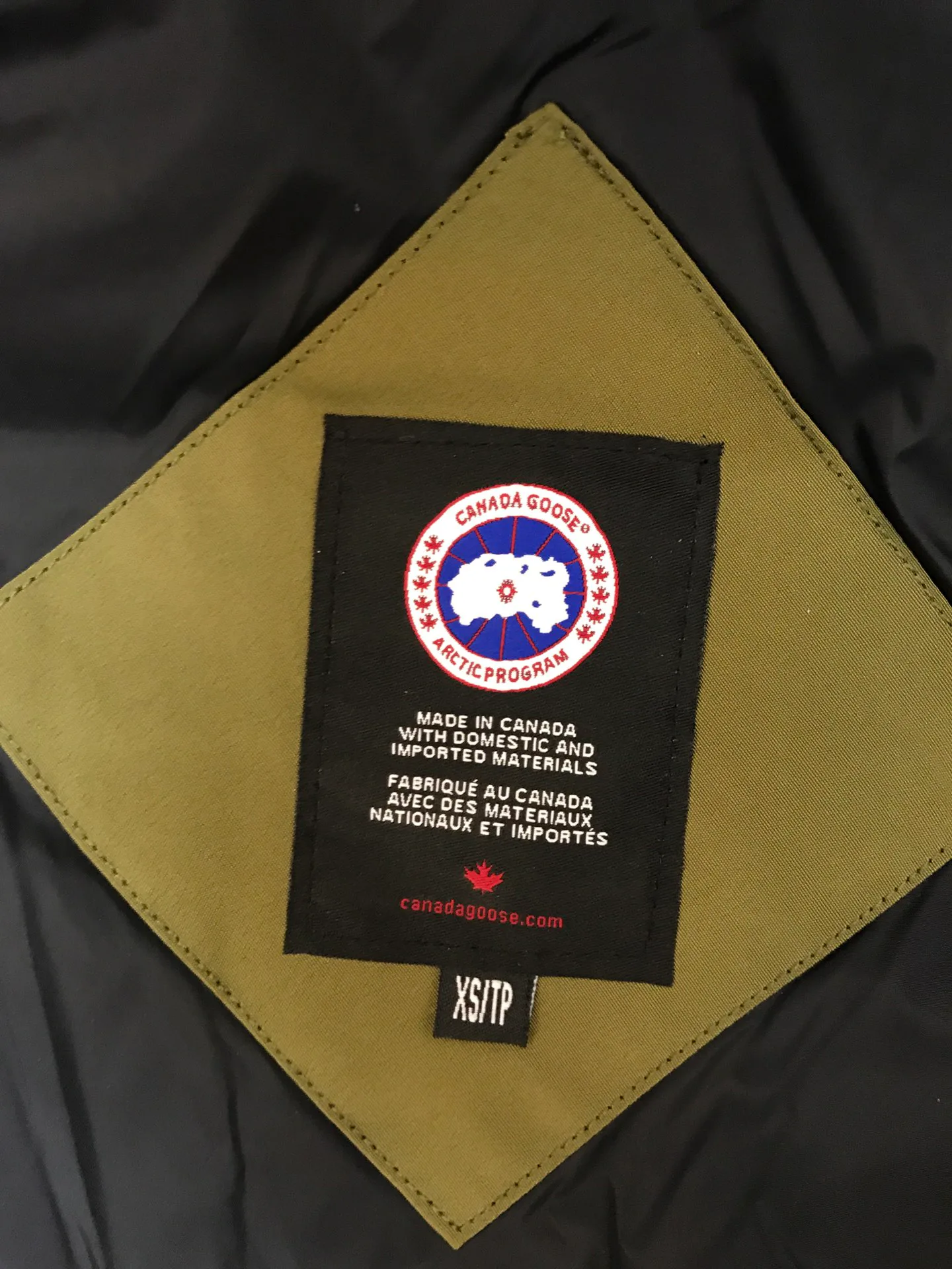 Куртки И Пуховики Женские Canada Goose 3153877