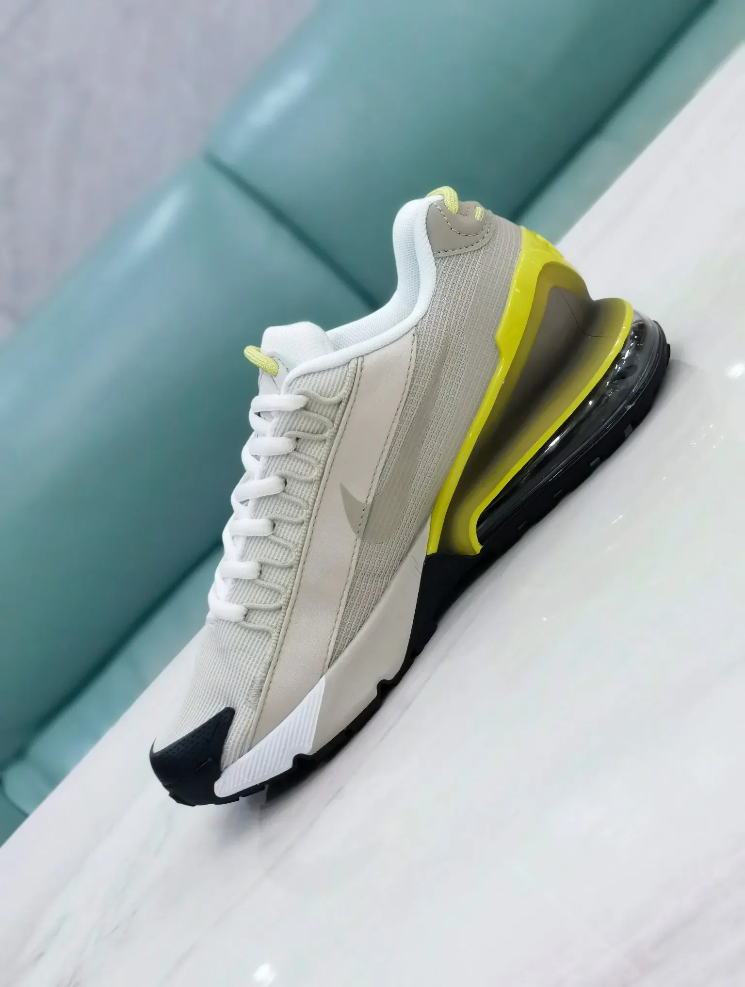 Кроссовки Женские Nike 1102