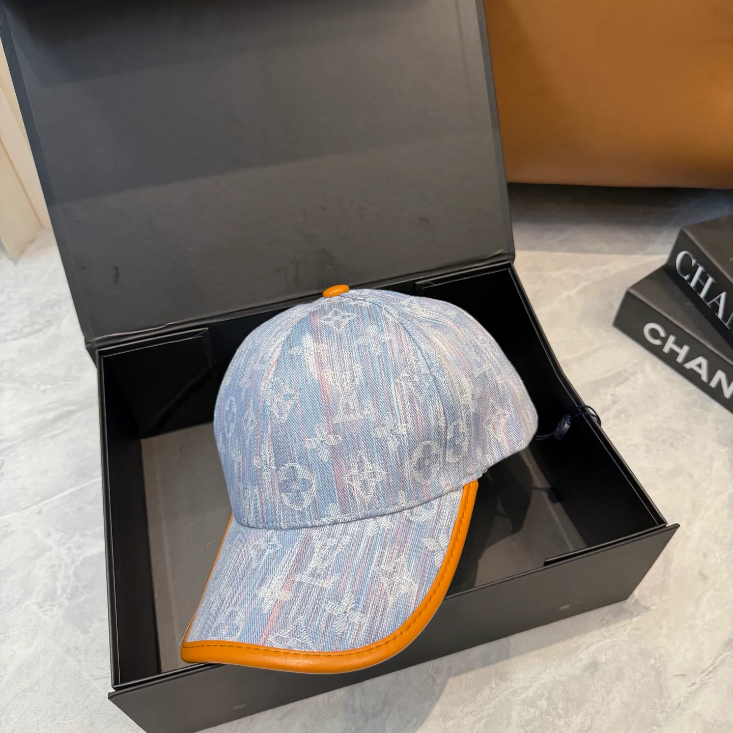 Головные Уборы Louis Vuitton 13418609