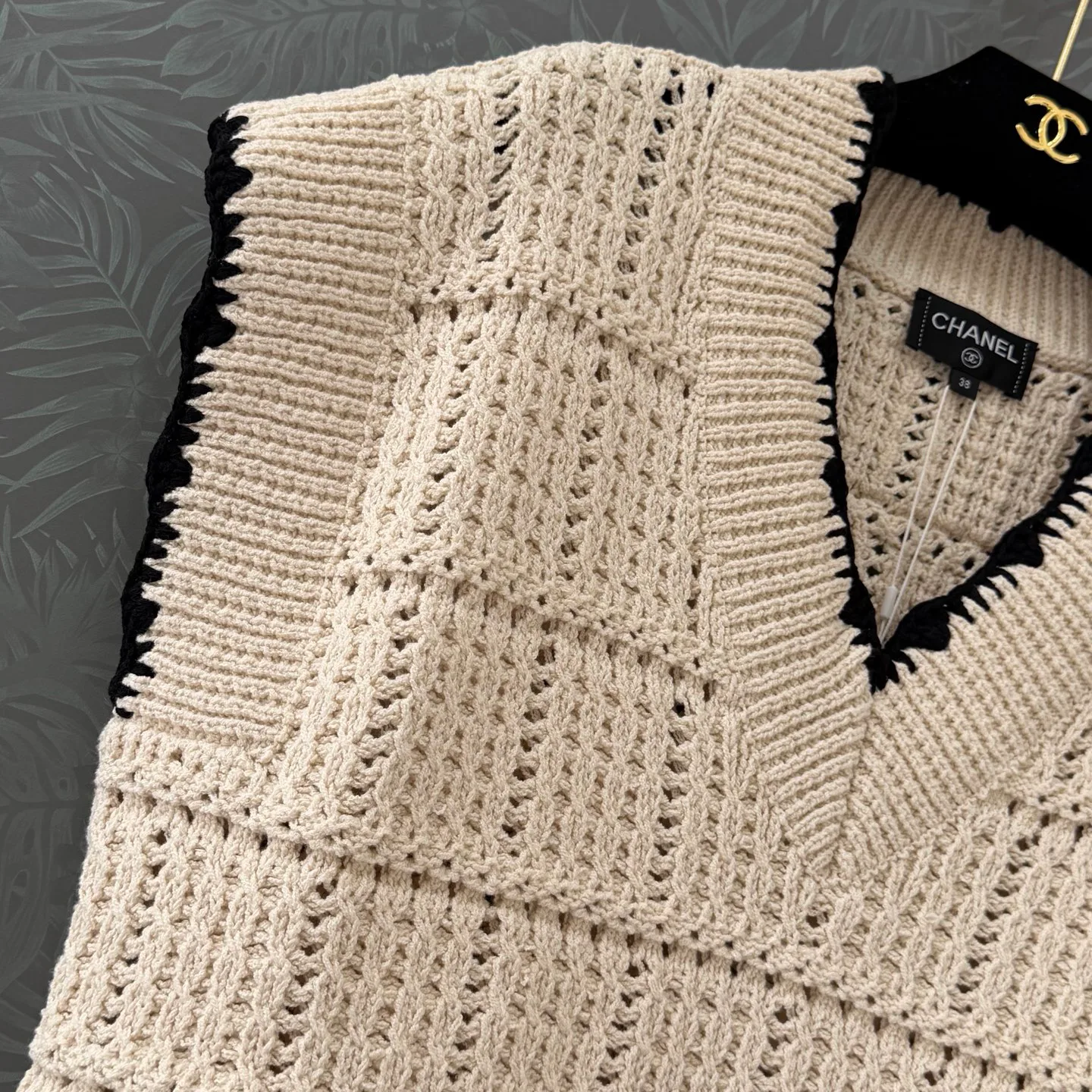 Жилеты Женские Chanel 11697160