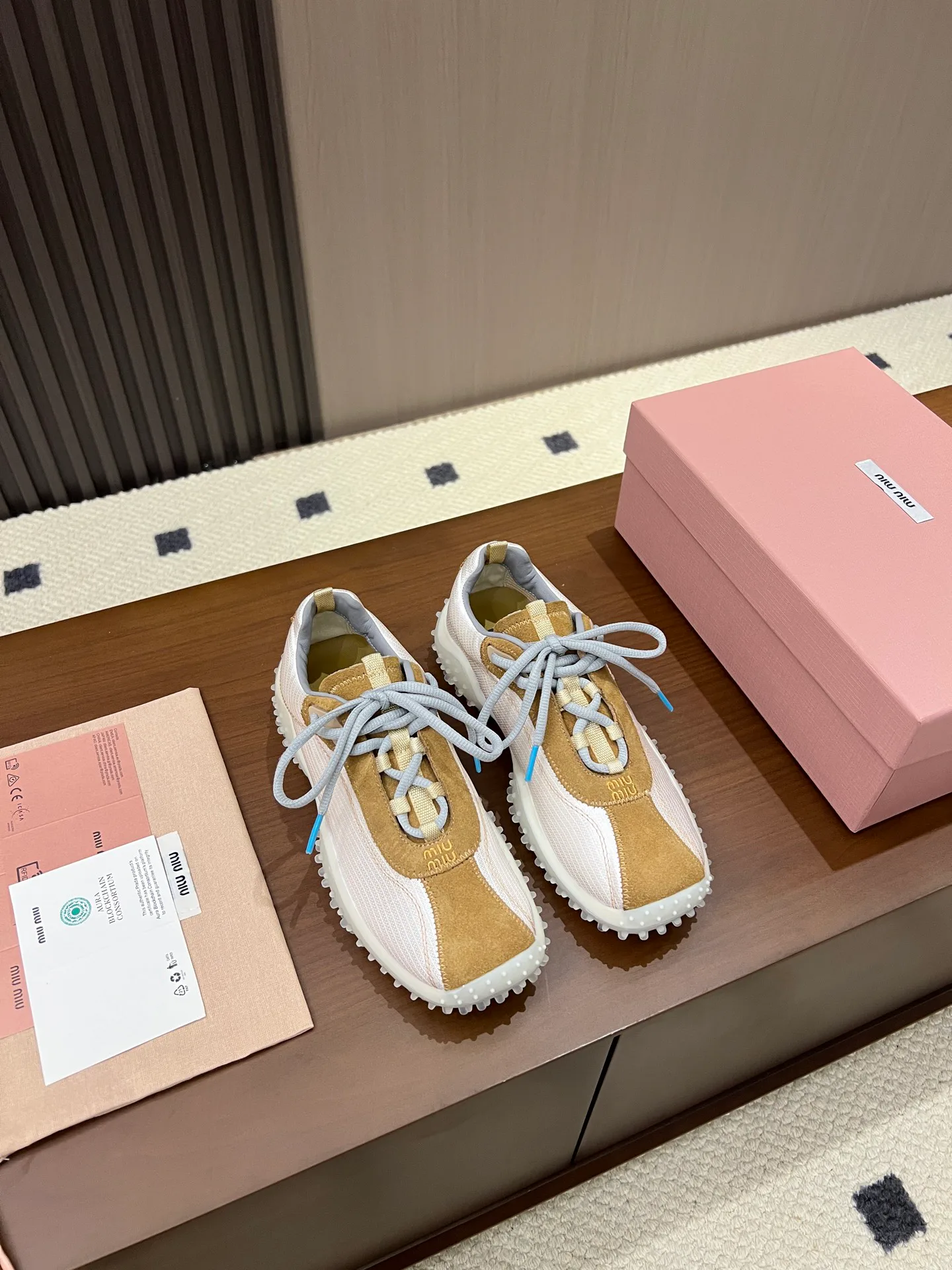 Кроссовки Женские Miu Miu 17968605
