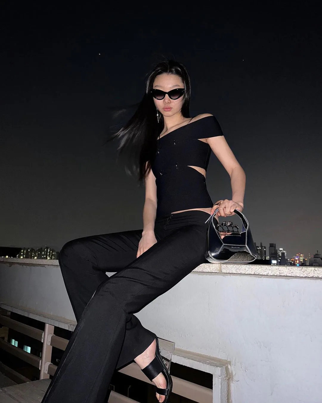 Классические Сумки Женские Alexander Mcqueen 11472535
