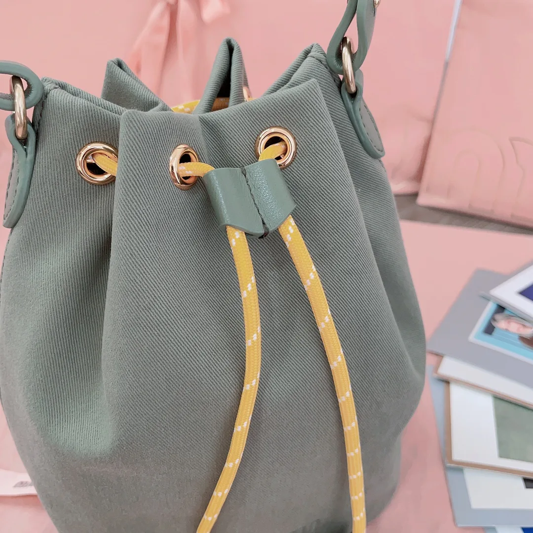 Сумки На Ремне Женские Miu Miu 11243498
