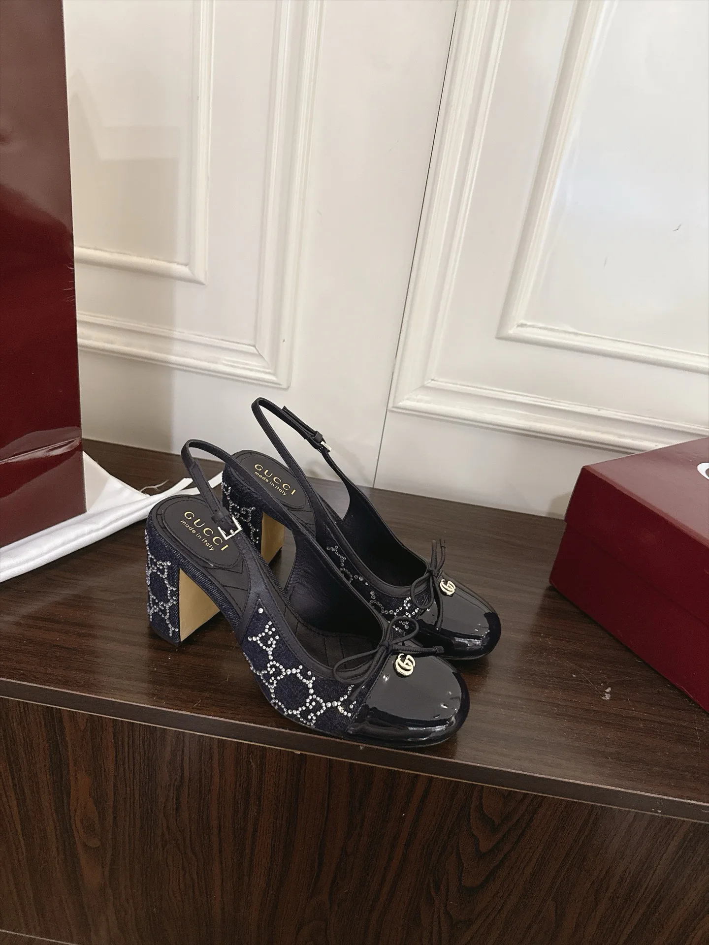 Туфли Женские Gucci 18143133