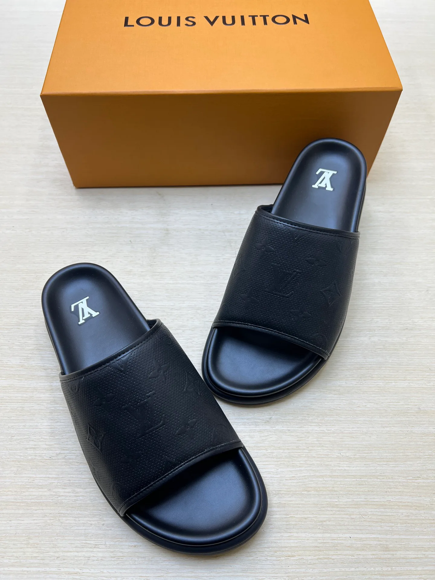 Шлепанцы Мужские Louis Vuitton 1789271