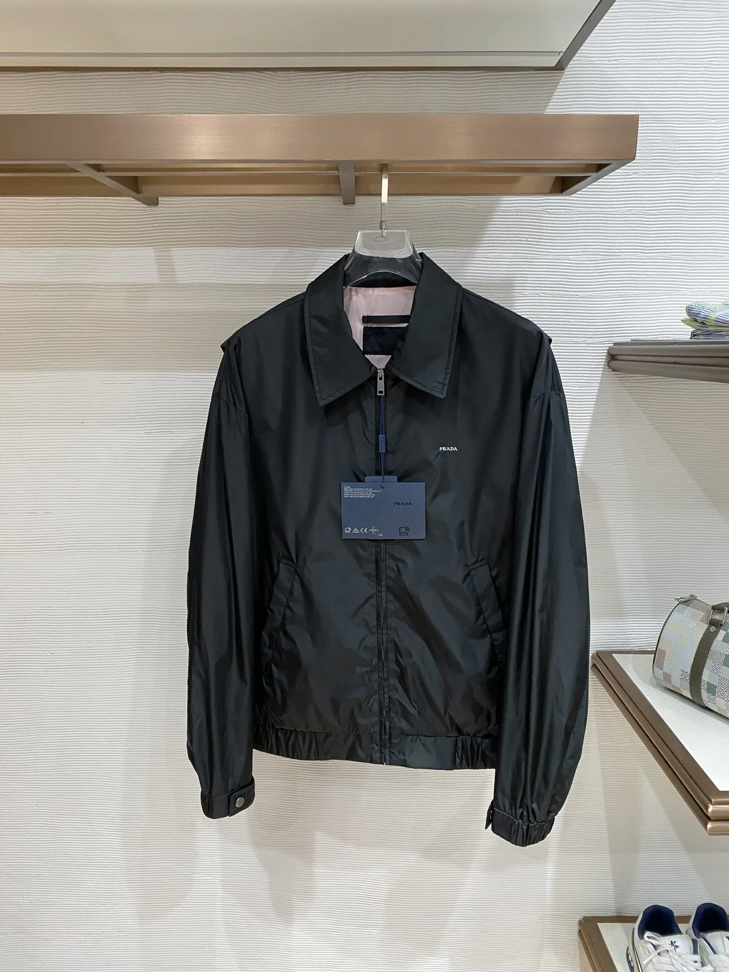 Куртки И Пуховики Мужские Prada 11504050