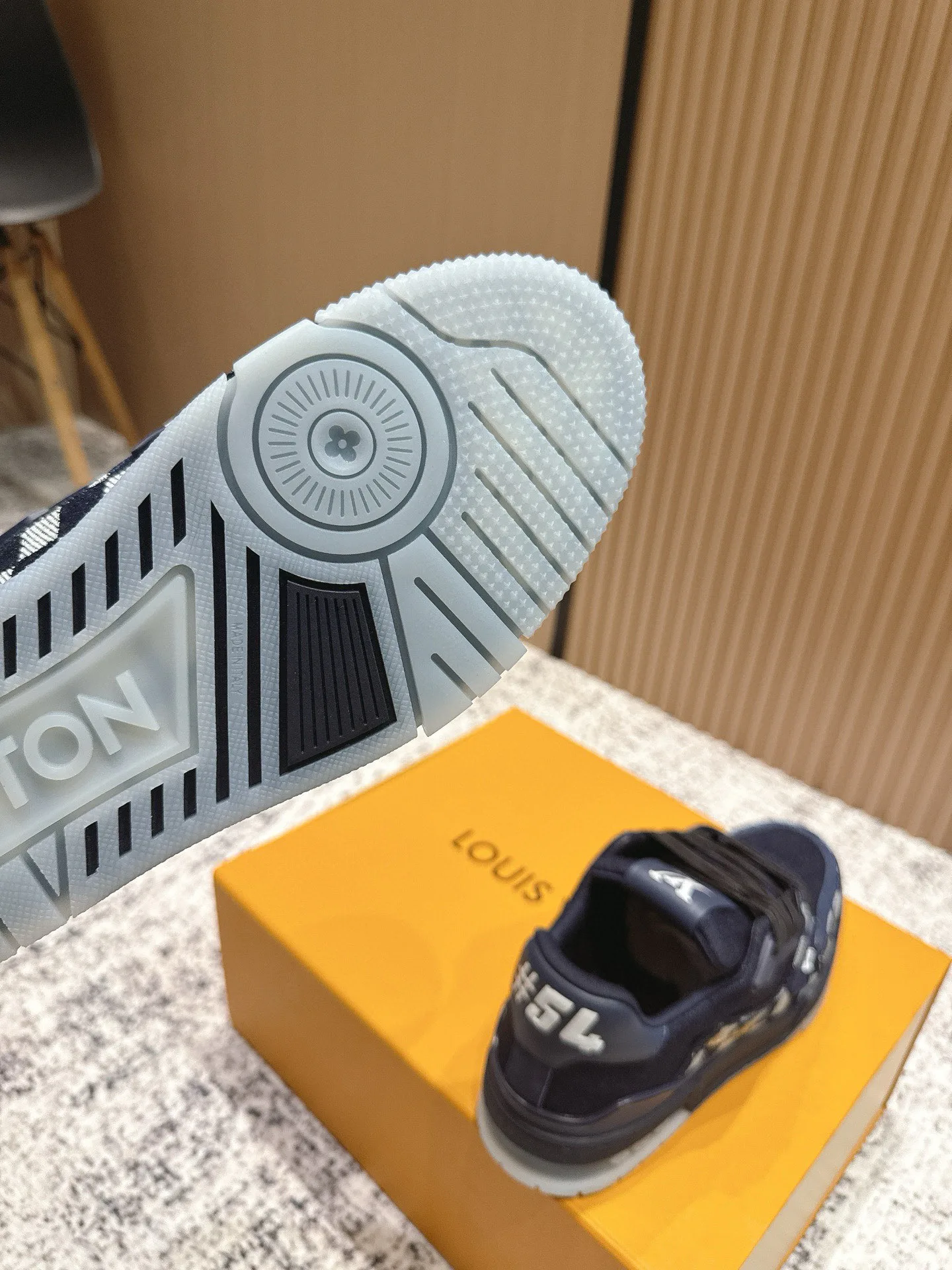 Кроссовки Женские Louis Vuitton 87814