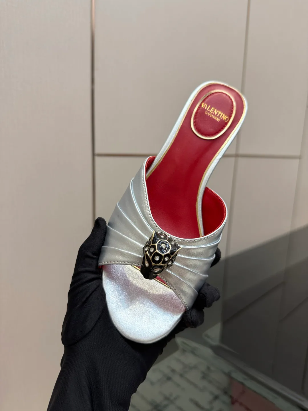 Босоножки Женские Valentino 18049038