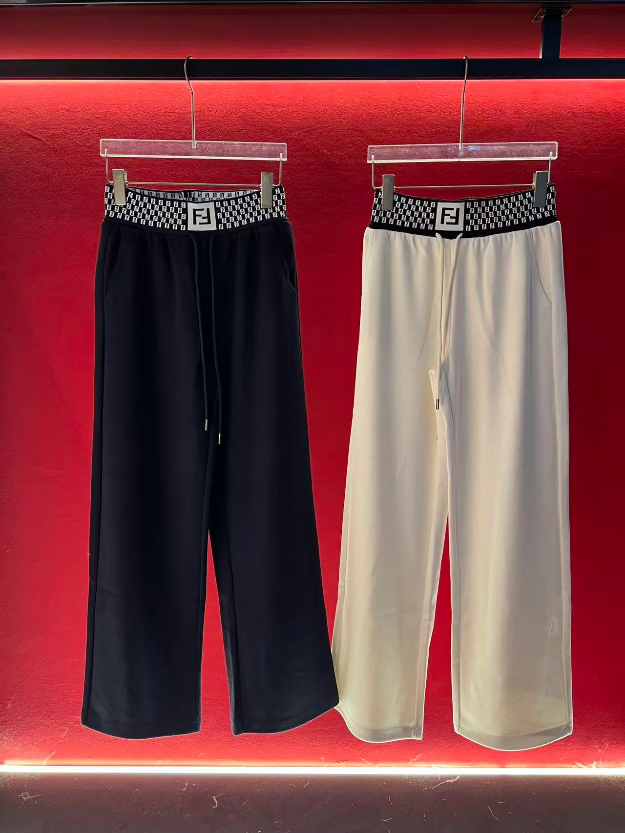 Брюки Женские Fendi 64095