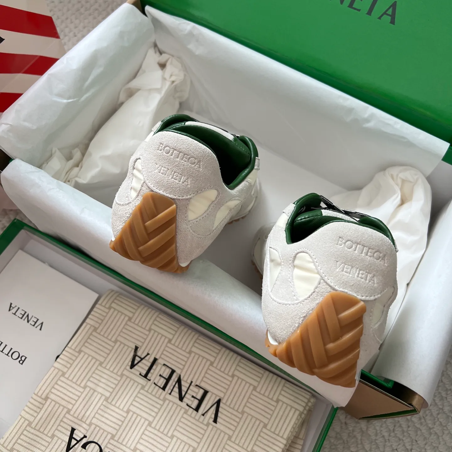 Кроссовки Женские Bottega Veneta 11565915