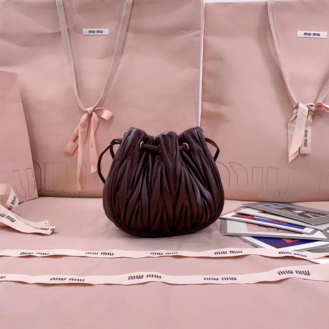 Клатчи Женские Miu Miu 1253917
