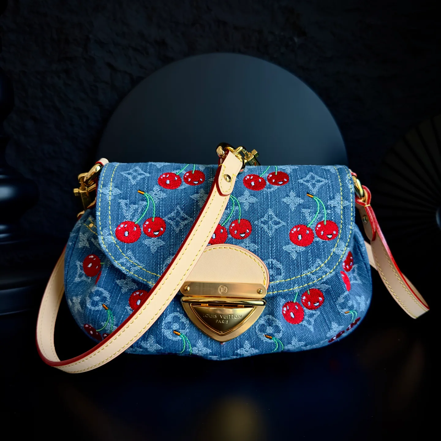 Классические Сумки Женские Louis Vuitton 13394408