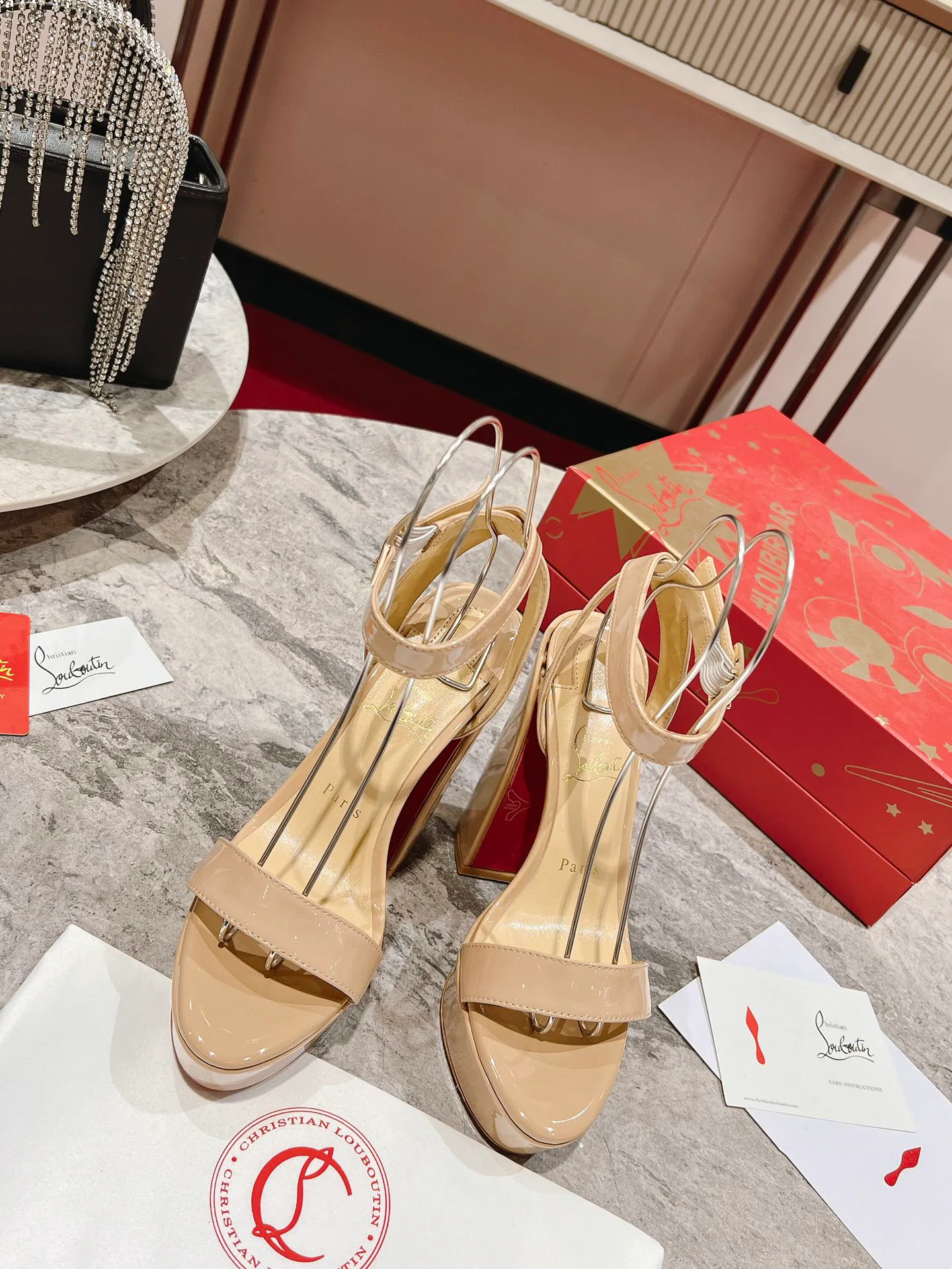 Босоножки Женские Christian Louboutin 72940