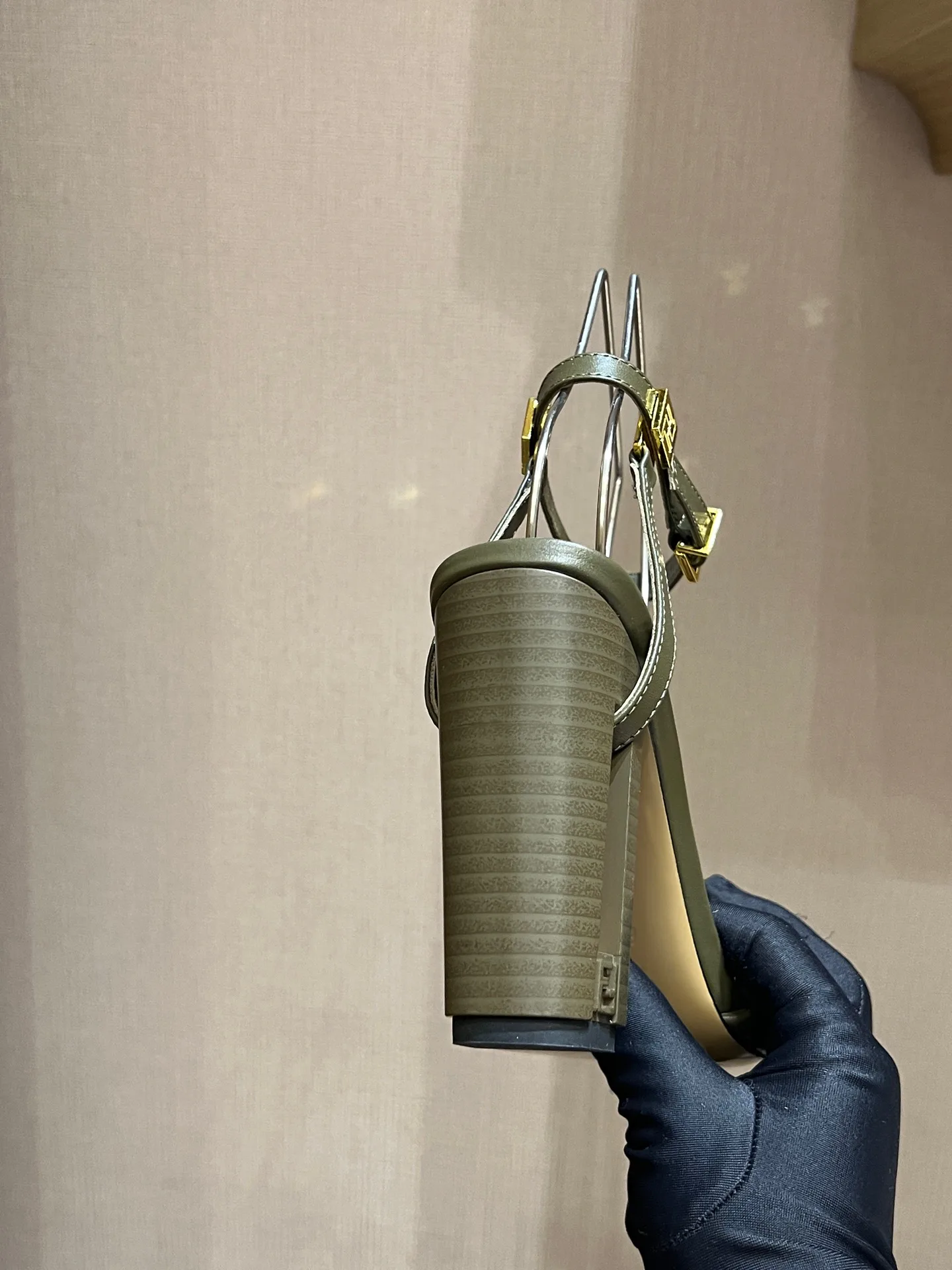 Босоножки Женские Fendi 9289001