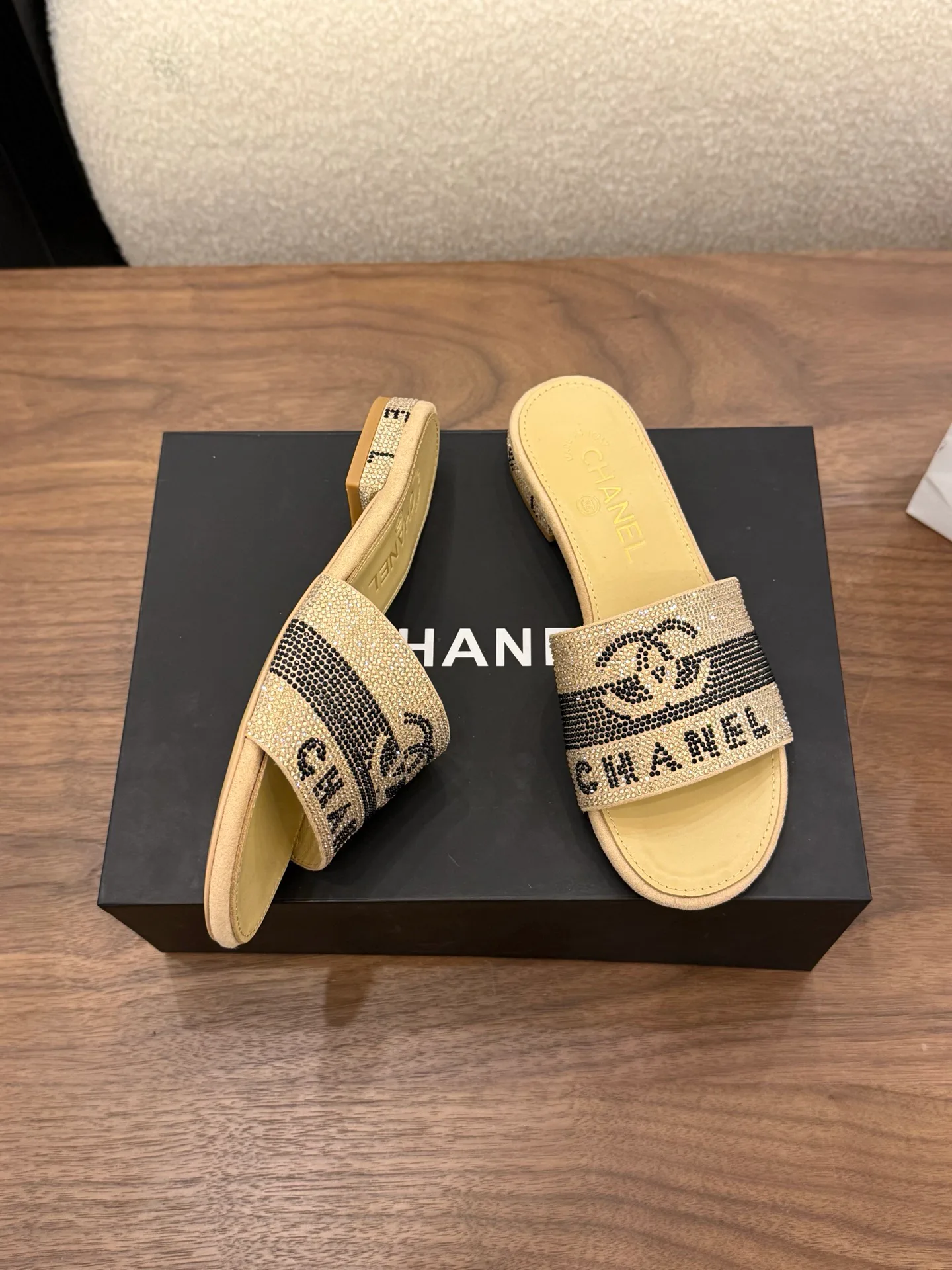 Сандалии Женские Chanel 11559173