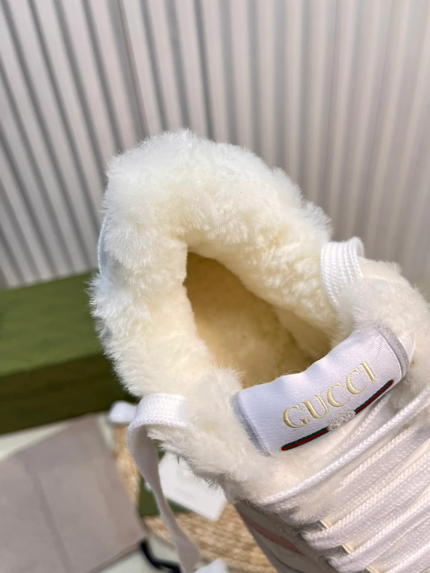 Кроссовки Женские Gucci 402211