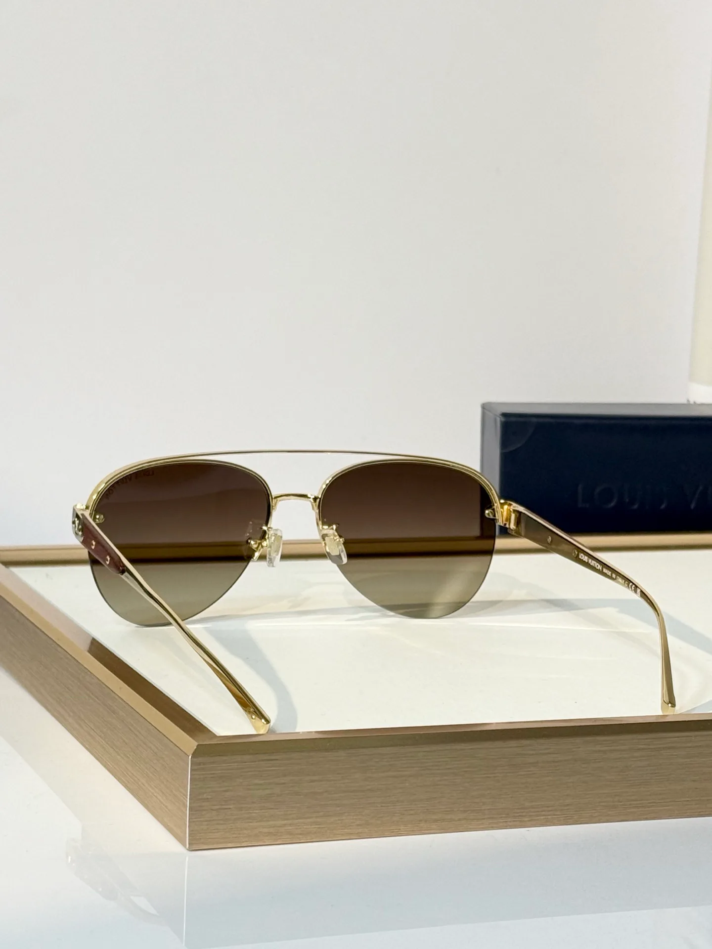 Очки Louis Vuitton 18453226