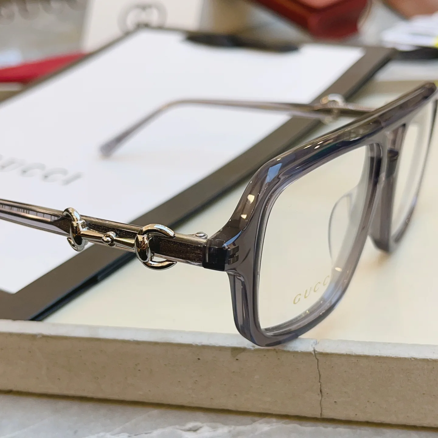 Очки Gucci 11432740