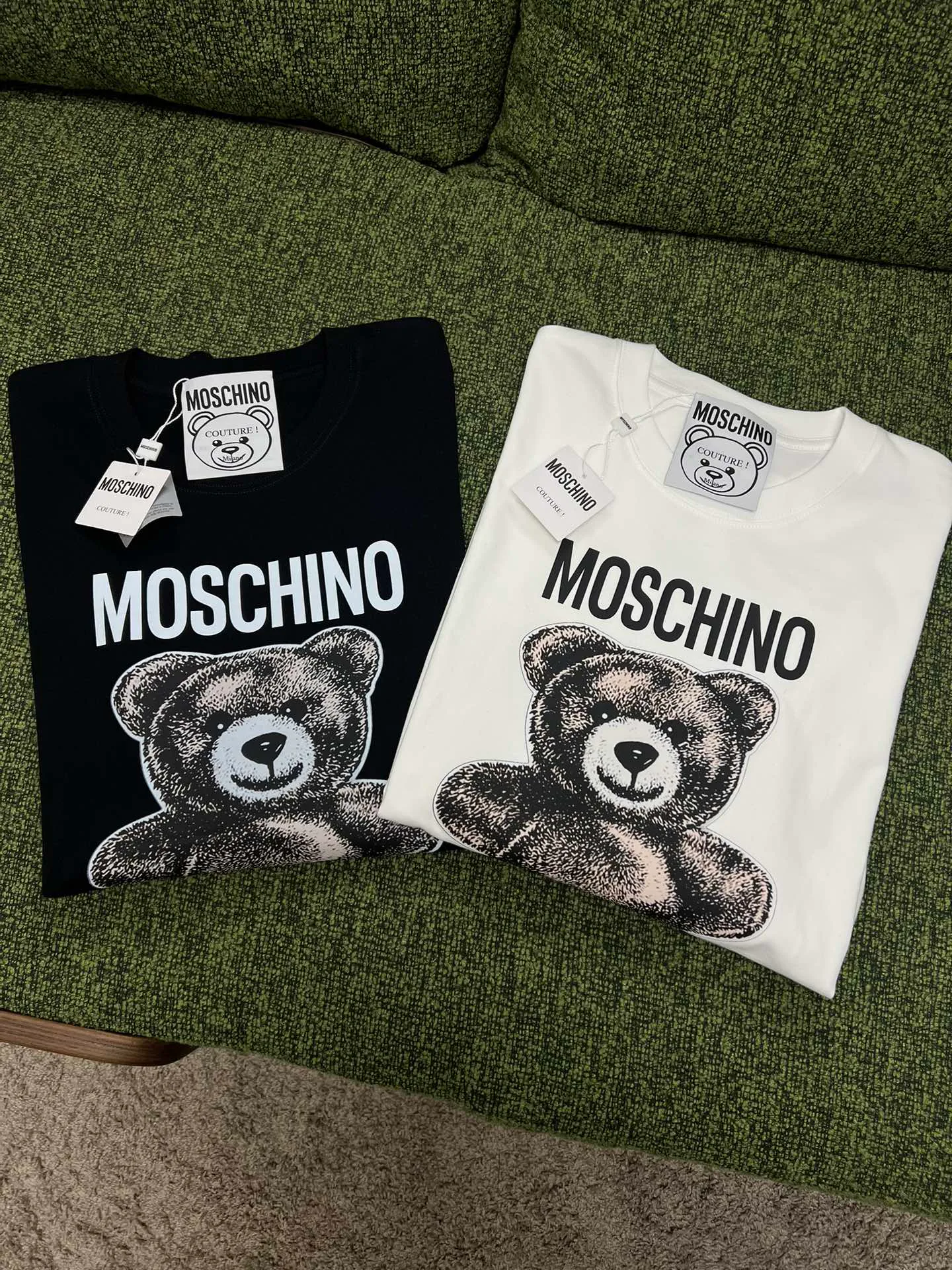 Футболки Женские Moschino 2254422