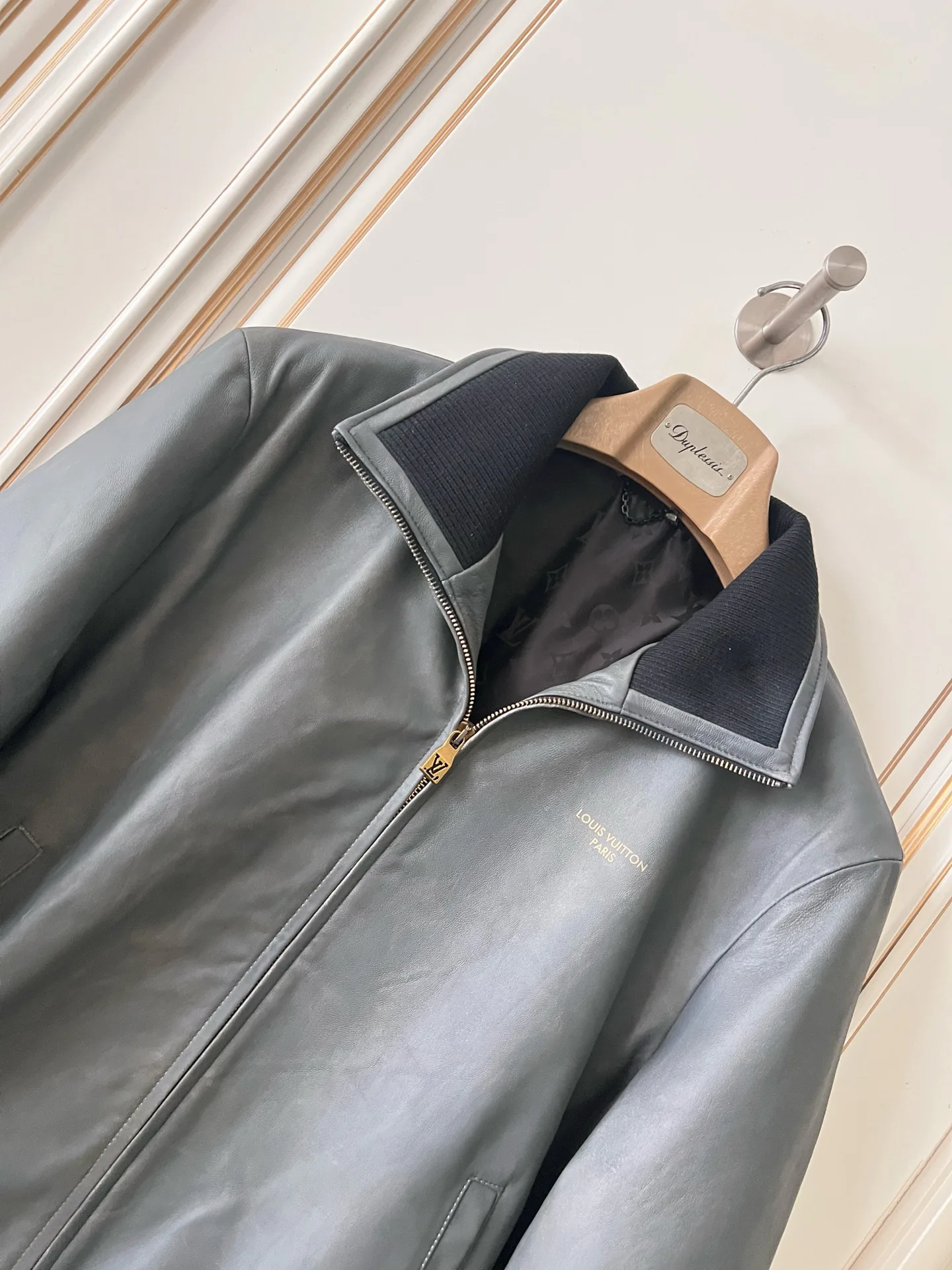 Кожаные Куртки И Дублёнки Женские Louis Vuitton 18409012