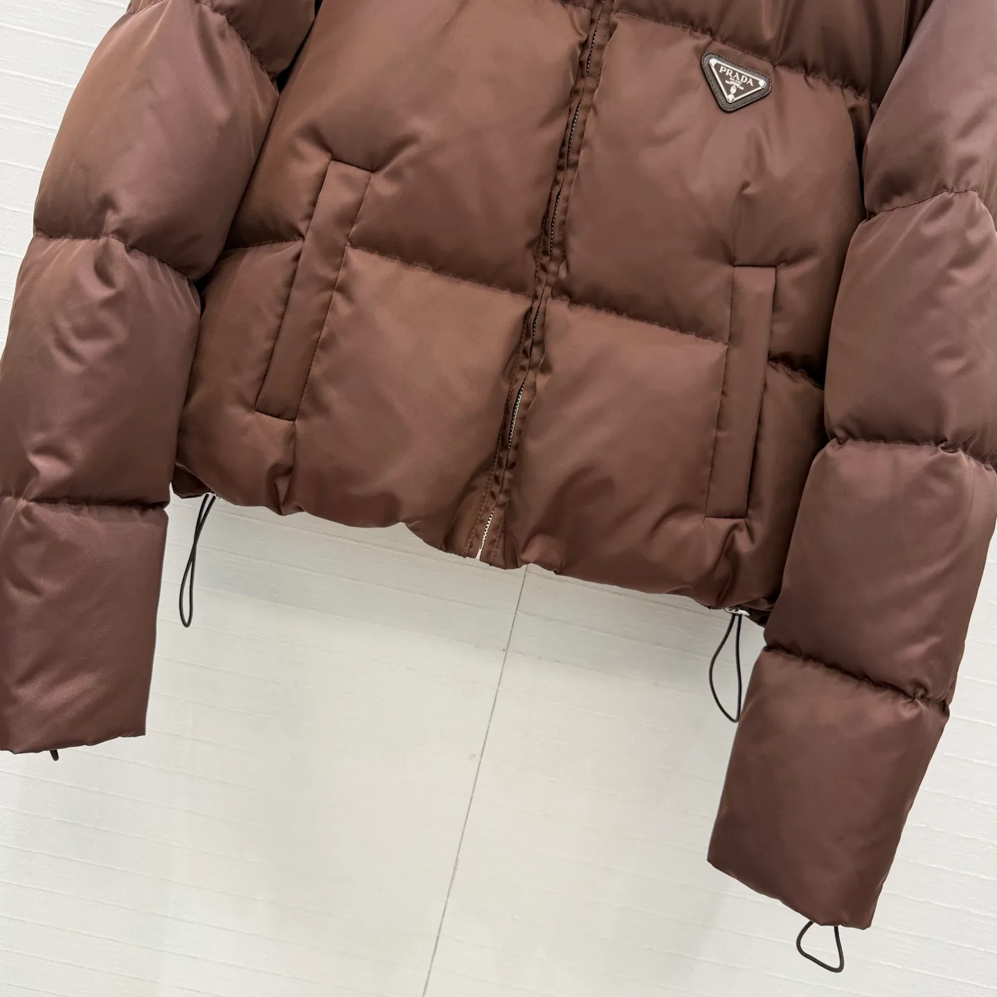 Куртки И Пуховики Женские Prada 19332005