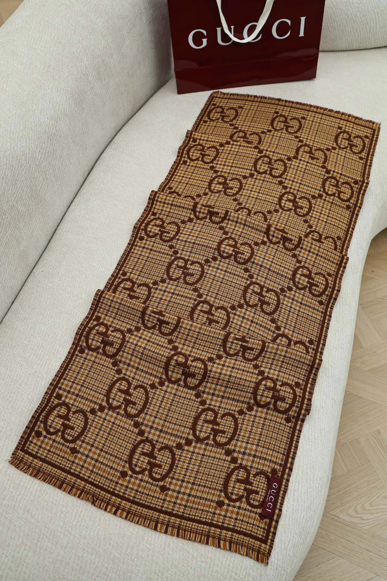 Шарфы Gucci 229334